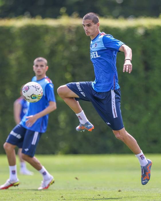 Trabzonspor Slovenya Kampında Tempoyu Artırdı: Nenad Bjelica'dan Taktik Prova 43